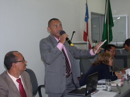 Vereador Tarugão fez a denúncia na Câmara Municipal e solicitou, juntamente com os demais vereadores, explicações do Chefe do Executivo. 