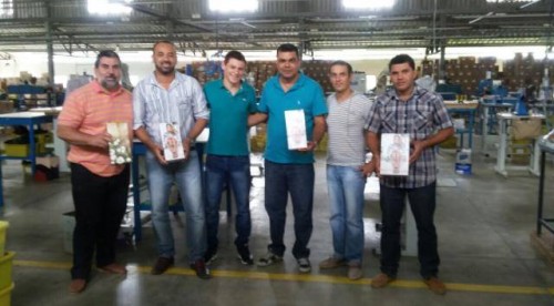 Prefeito Junior Mendes se reuniu com o diretor geral da Bárbara Krás e com o futuro gerente da fábrica em Caatiba.