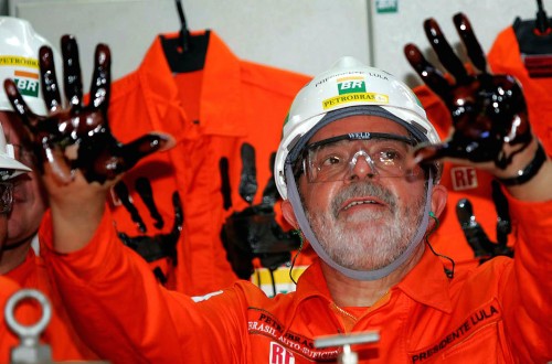 Fabio Motta AE - Lula Petrobras Petroleo P50 Mao Suja2