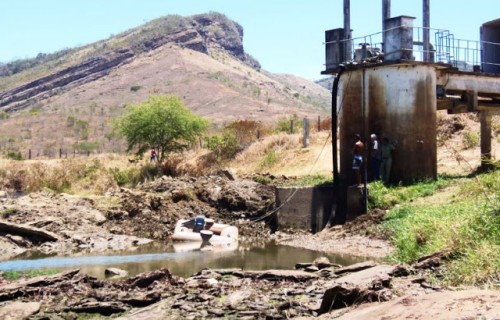 Em Itambé, o abastecimento de água está comprometido devido à baixa vasão do Rio Pardo